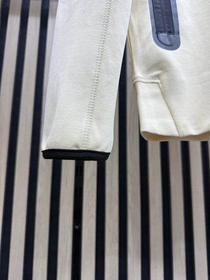 Chandal Nike Tech ( Crema )