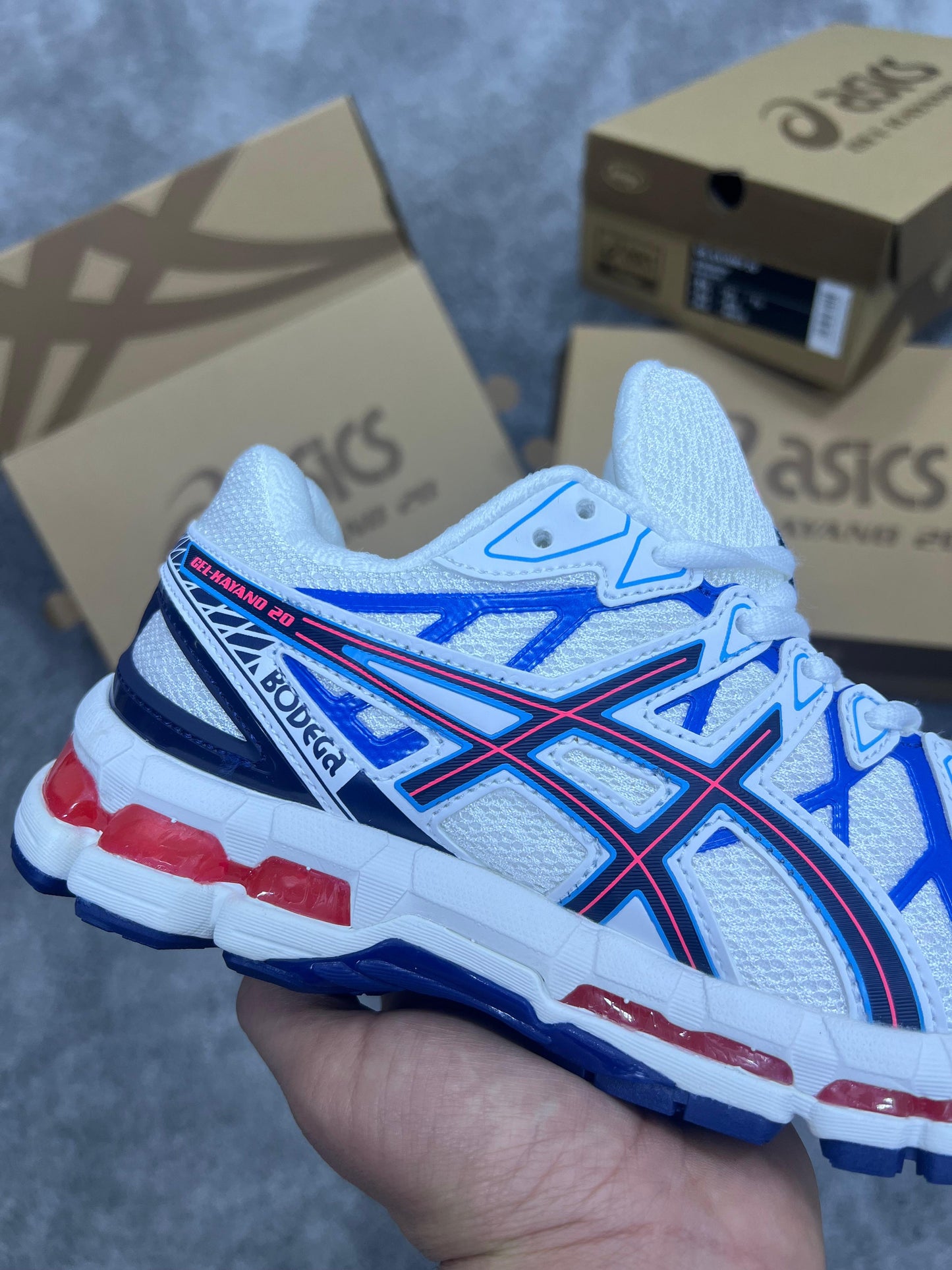 ASICS GEL-Kayano 20