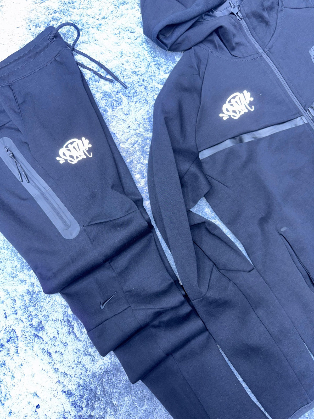 🔥🔝Nike tech black por synaworld edición limitada